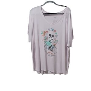 Disney Epcot International Flower & Garden Festival 2020 V Neck Shirt XL